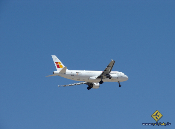 Airbus A320-214