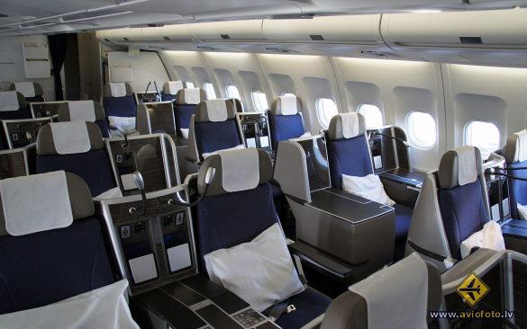 Airbus A330-322
