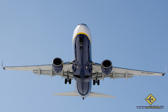 Boeing 737-8AS