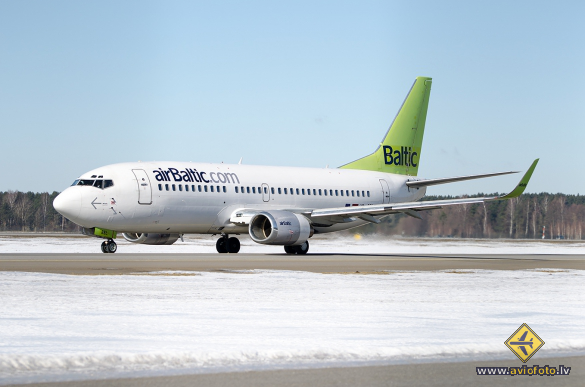 Boeing 737-33V