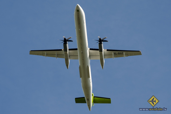 Bombardier DHC-8-402 Q400