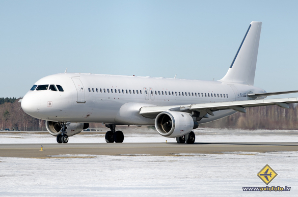 Airbus A320-214