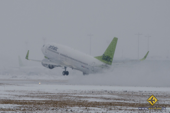 Boeing 737-36Q