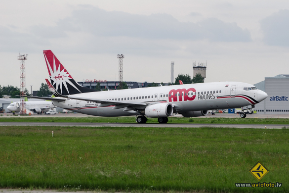 Boeing 737-86N