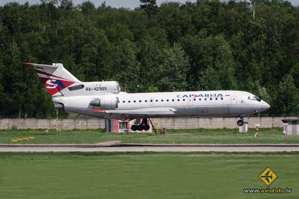 Yakovlev Yak-42D