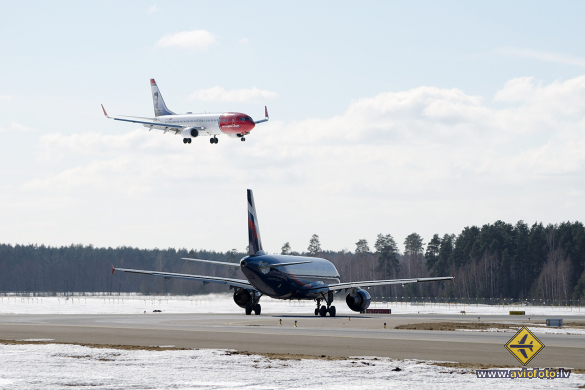 Airbus A320-214