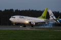 Boeing 737-33V