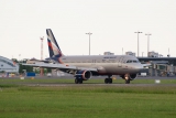Airbus A320-214
