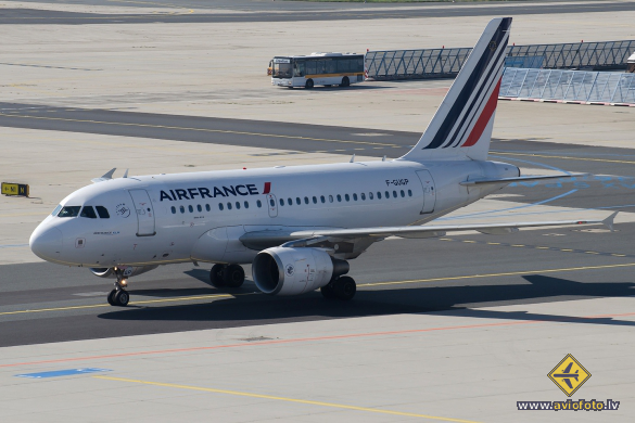 Airbus A318-111
