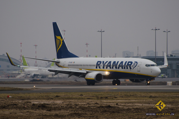 Boeing 737-8AS