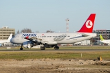Airbus A320-214