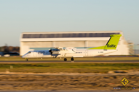 Bombardier DHC-8-402 Q400