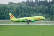 Airbus A320-214