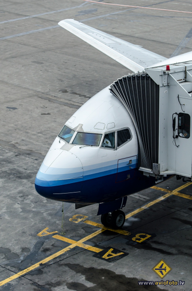 Boeing 737-301