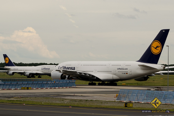 Airbus A380-841