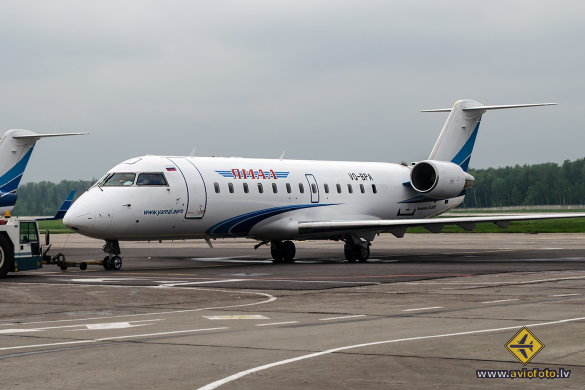 Bombardier CRJ-200LR (CL-600-2B19)