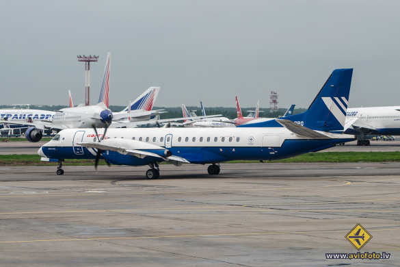 Saab 2000
