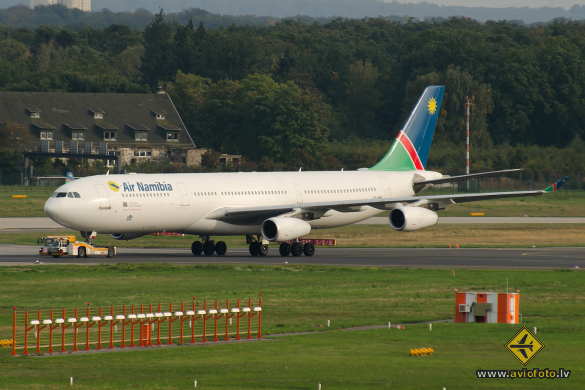Airbus A340-311