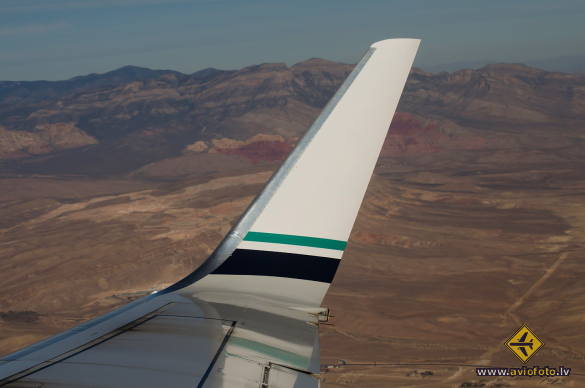Boeing 737-990