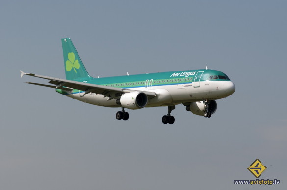 Airbus A320-214