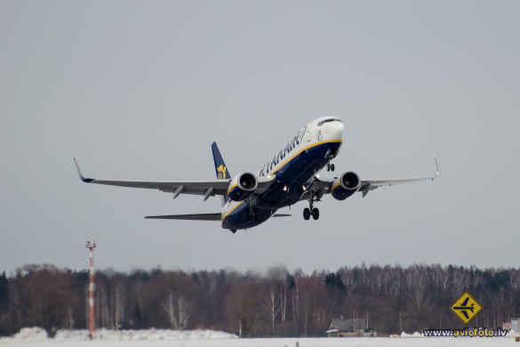 Boeing 737-8AS