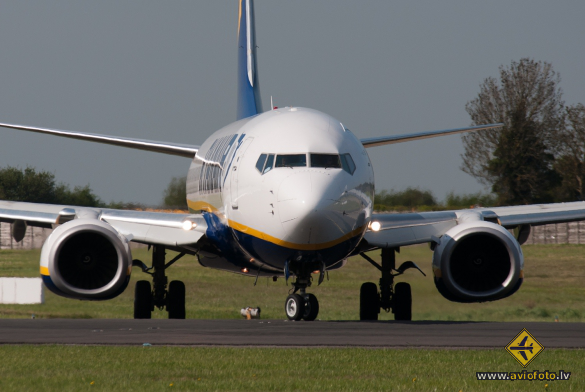 Boeing 737-8AS