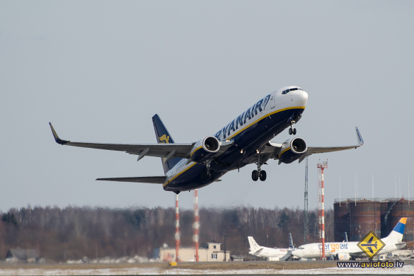 Boeing 737-8AS