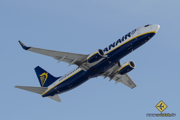 Boeing 737-8AS