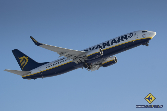 Boeing 737-8AS