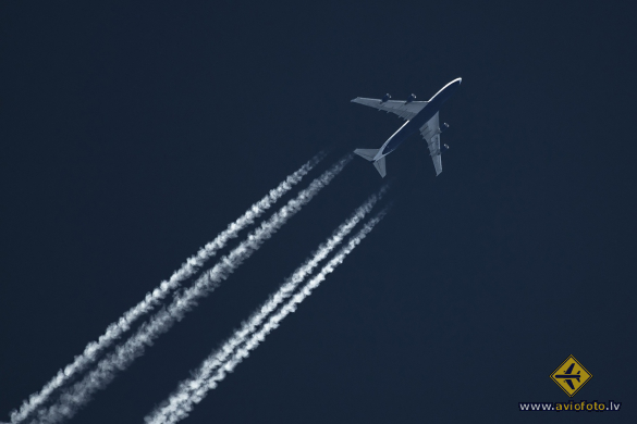 Boeing 747-446
