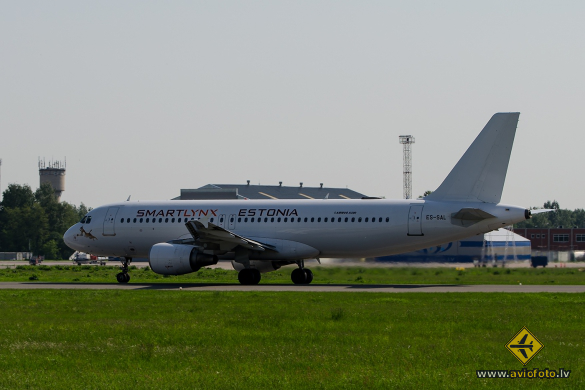 Airbus A320-214