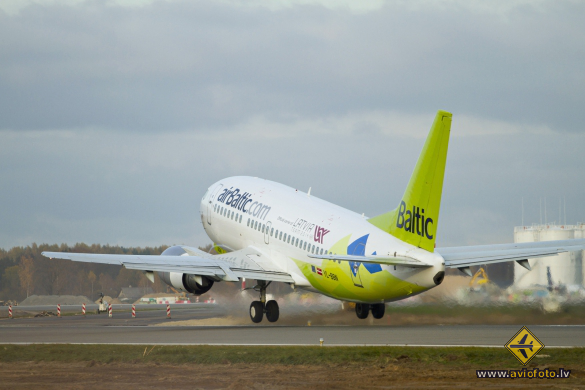 Boeing 737-522