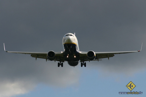 Boeing 737-8AS