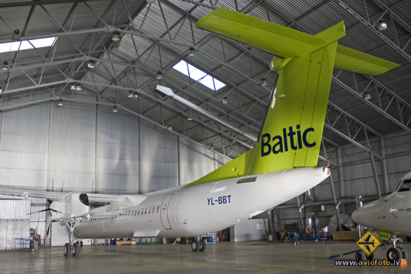Bombardier DHC-8-402 Q400