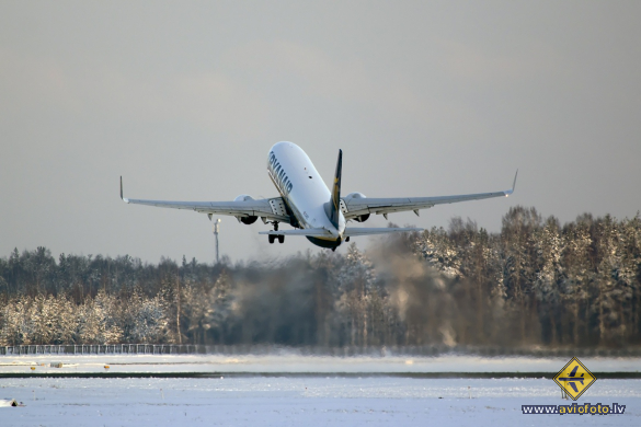 Boeing 737-8AS