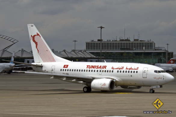 Boeing 737-6H3