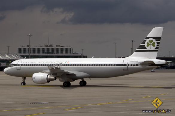 Airbus A320-214