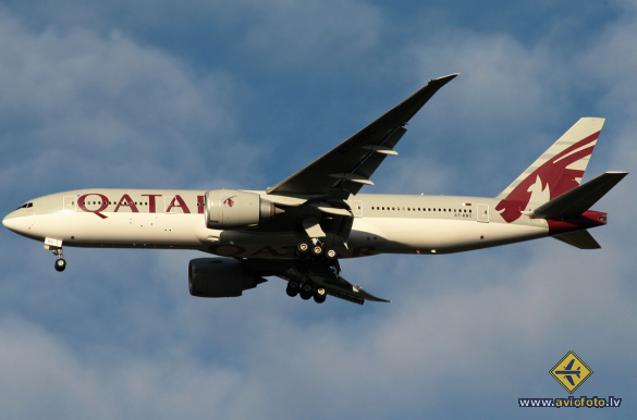 Boeing 777-2DZ/LR