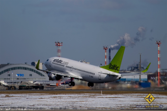 Boeing 737-33V