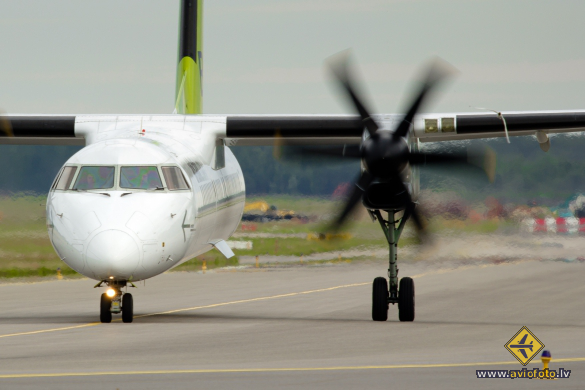 Bombardier DHC-8-402 Q400