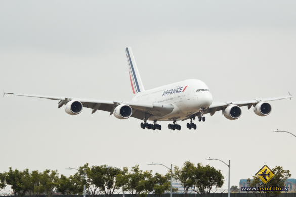 Airbus A380-861