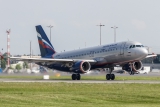 Airbus A320-214