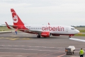 Boeing 737-7K5