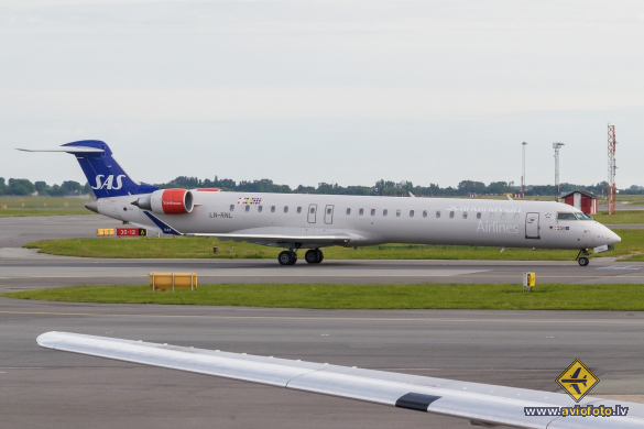 Bombardier CRJ-900ER (CL-600-2D24)