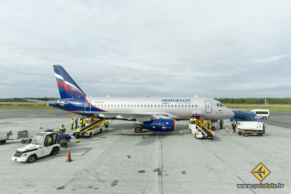 Sukhoi SSJ-100-95B Superjet 100 (RRJ-95B)