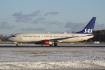 Boeing 737-883