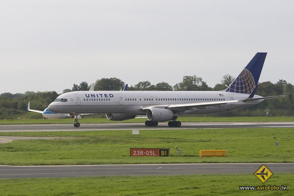 Boeing 757-224