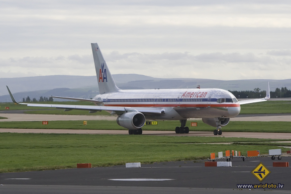 Boeing 757-223