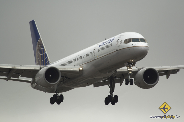 Boeing 757-222