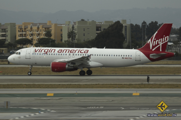 Airbus A320-214